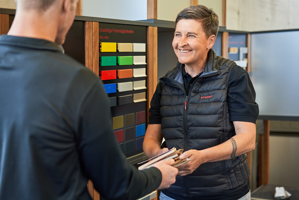 Schulung und Beratung für Bodenbeläge, Profile und Sockelleisten