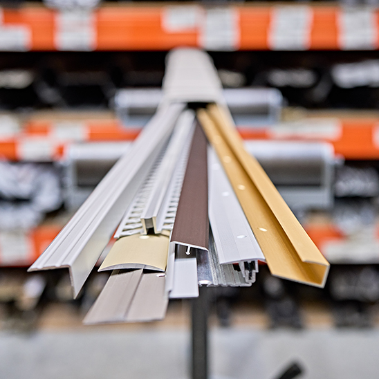 Stucky Holzprofilleisten AG - Bodenprofile